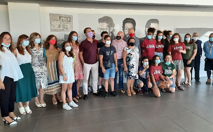 145458438-f0d7727e-1c80-4019-a02a-f88abfa5591b