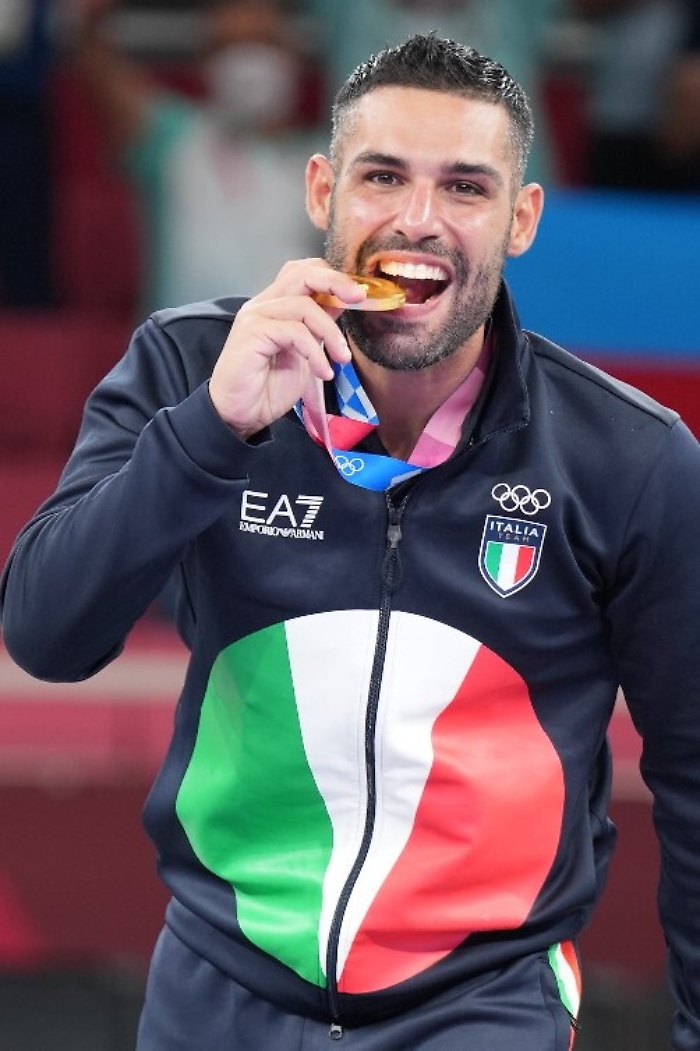 093156944-2710325a-30a3-492a-85b9-696308a30e18