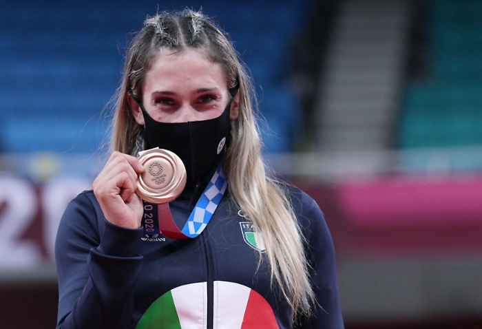 075621959-1f0d76aa-643f-49fc-96cf-fae4fc0026ab