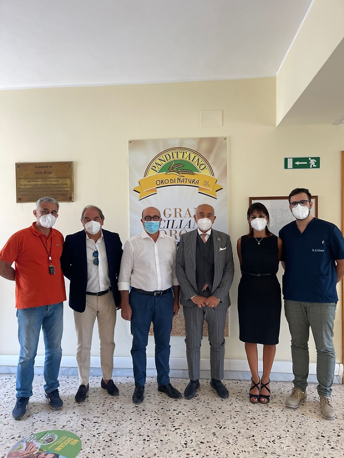 174719690-8ac891ba-df0b-450c-af52-834a9a37de2c