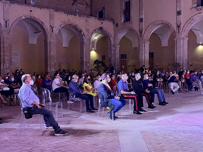 090609453-7f223fe8-10df-4df2-b08c-a1c4faac4963