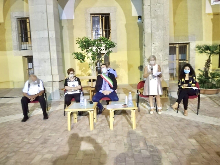 090609478-faa78b90-40eb-4ec1-b4e6-e78a057394ee