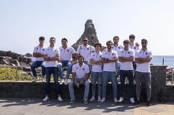 181618765-75be037a-24a2-4808-bff0-325c166a1b06