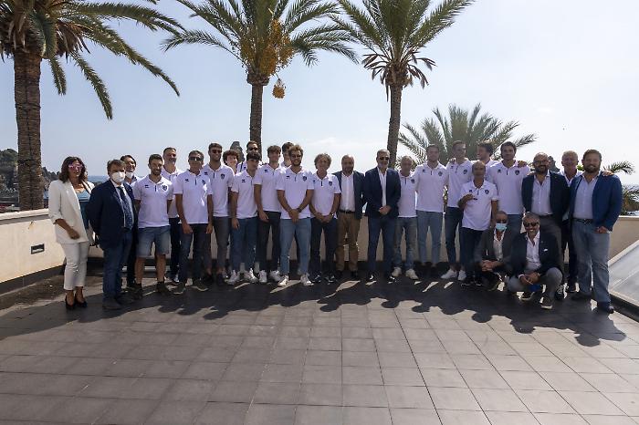 182219006-b8af3c79-fdc0-47c0-9689-1581be5ee8ea