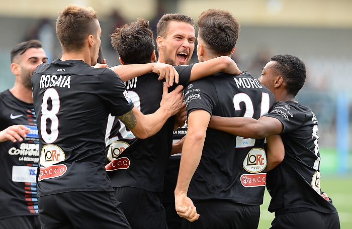 213024064-6f825328-6b8b-4fcd-9175-23e7b5e6a2aa