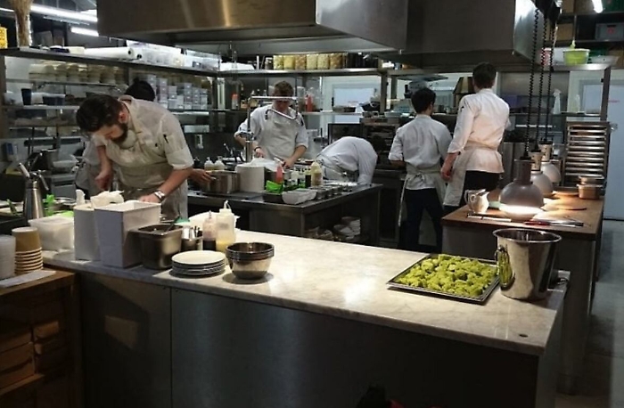 183441022-3a333a21-d0dc-46b6-8d8f-d53ab638856d