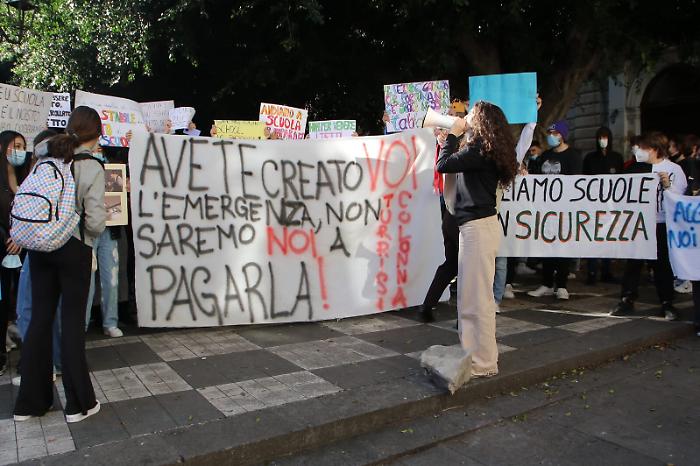 111237413-15f287ce-fa75-4160-bb23-01d8e3681dc2