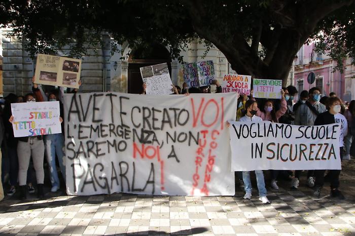 111343988-2a8c33e7-eb73-4002-b86b-9739c4e1b26b