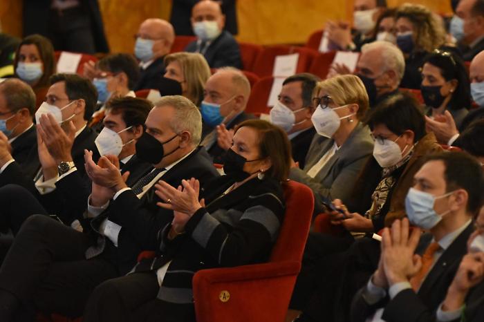 115426408-715a8397-0275-4cd0-b365-0841dc46125d