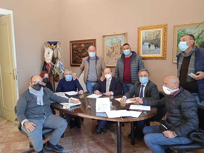 162955647-68d3e383-aa4f-4cbe-9656-b85e6f294308