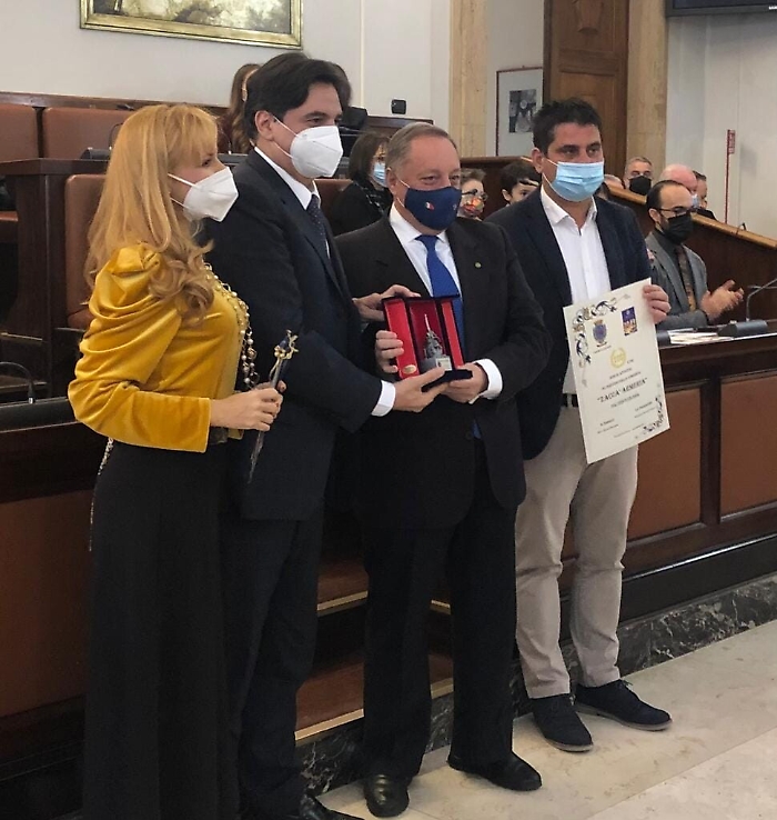 105539896-0b7d24b7-ace9-4002-84bb-bb56db0d3f33