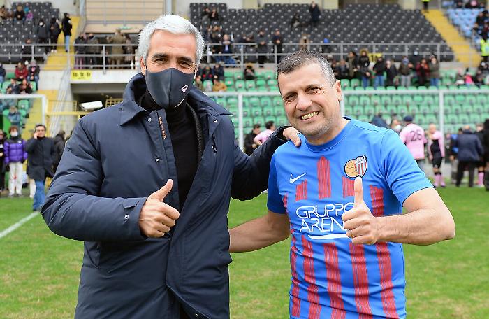 221727380-fc2de017-c811-4ef1-bce7-a4cee9570c8d