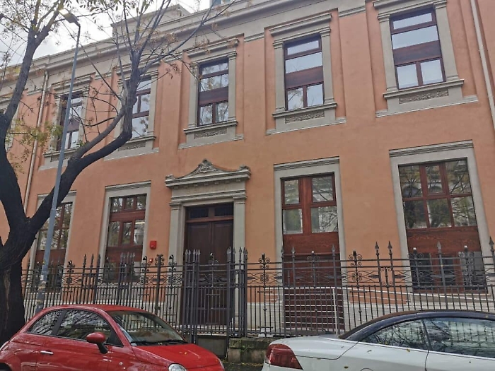 220135960-1d2b4ba0-c702-410e-9c8f-44609c5a3d5c