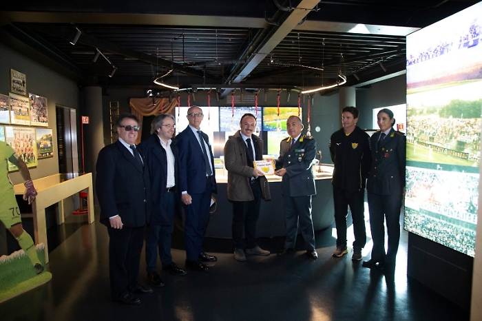 174100594-a612424c-74fc-44ac-b5fd-7a8b6444df57