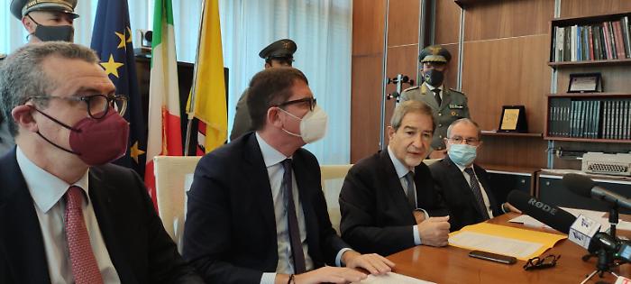 113612498-f99ef16d-ab55-4e6a-ad9f-30724530782c