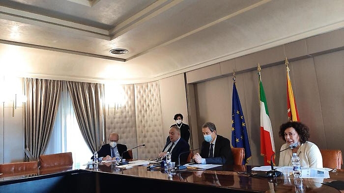 115743021-e2bd69d2-f06d-4845-bb49-8ccbf2fc8ce7