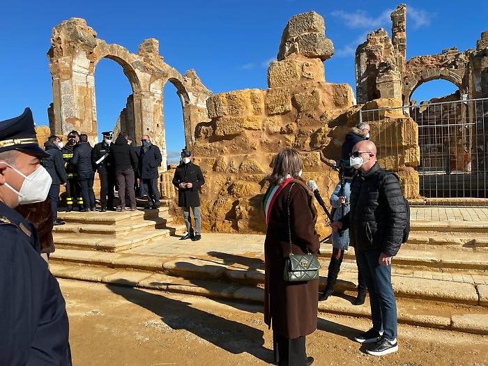 185111746-039160c5-e2aa-4b5c-8701-a17c2dd9c442