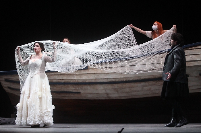 102310277-0c417c3c-8e75-4bd8-ad5b-c30728633437