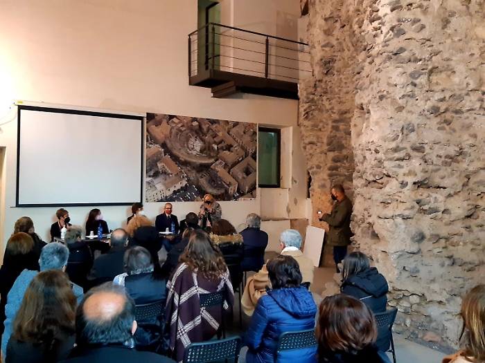 183416289-e28394d0-eb05-4d63-9662-d22e1bfb47cc