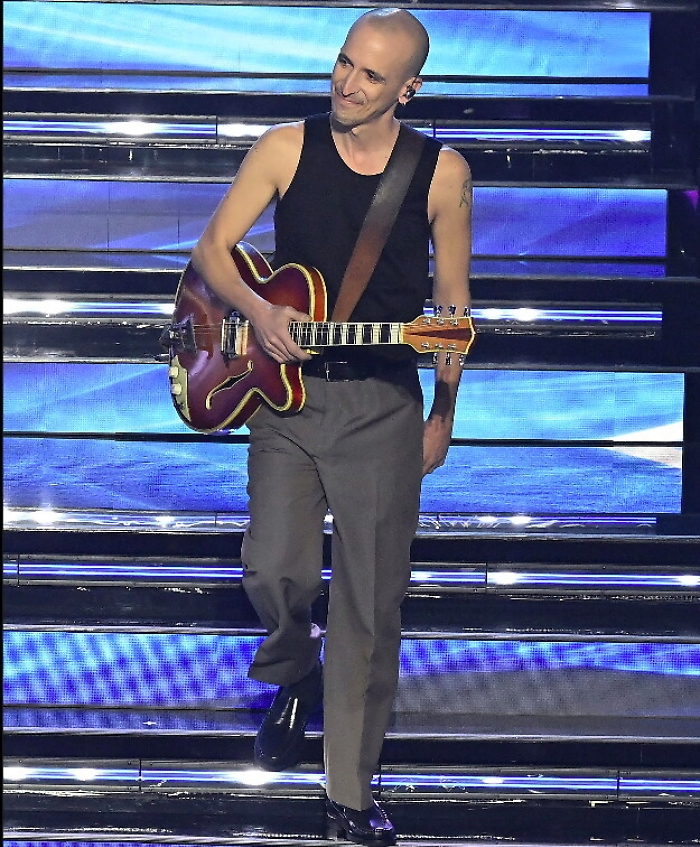 234306708-d72bb7bf-8f00-4a6c-bdaf-21a6870e3fc6