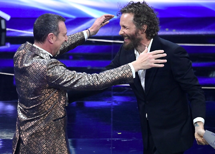 004108333-0a92dc5a-897e-4d18-83ad-696e12d13518