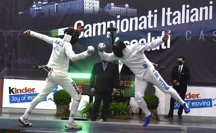 102554918-f10bae39-49ad-41dc-90ea-94af8ef0aae2