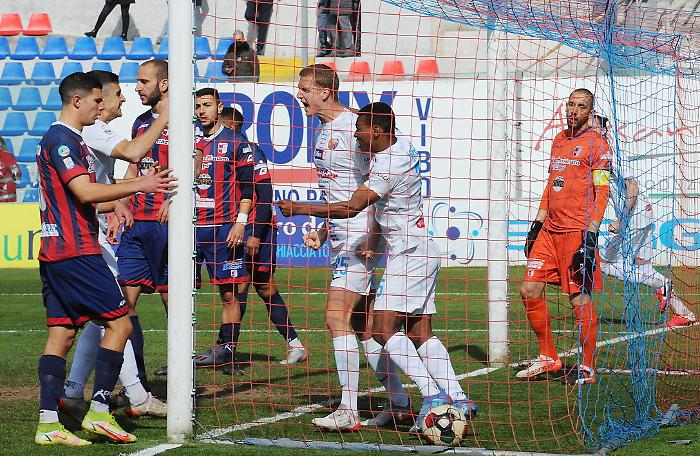 161202208-e25373fe-f4e0-4ecd-b346-77498c83677a