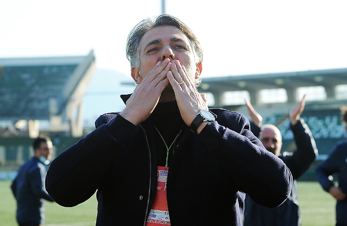 165718202-409486df-c205-4213-a2dd-67bfb3ffd3b8