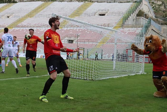 161130074-e6a368ec-1670-442f-969d-4d197feb4423