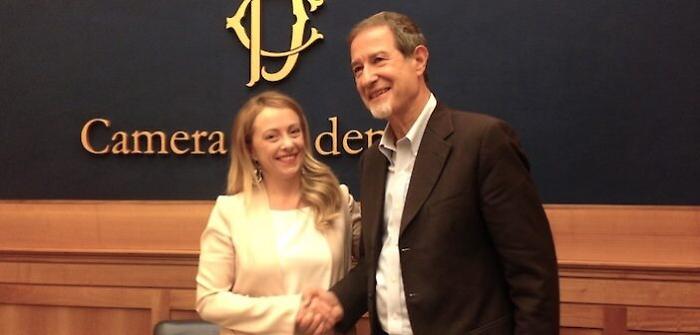 070357884-19a8d3f7-82af-4681-9210-c6b0e87cda64