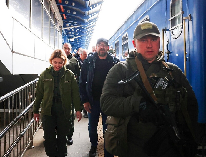 122248675-51254901-a544-4938-ba65-c3b87e416ef1