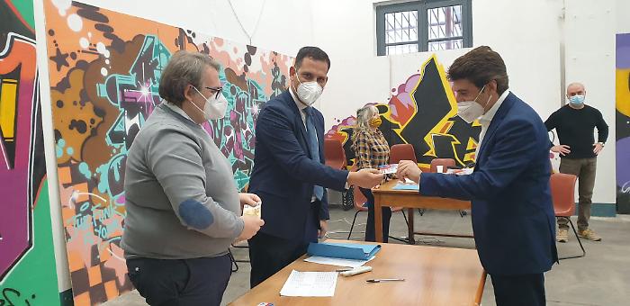 123941984-6b0c3384-cd07-489a-ad8a-cba11b85789a