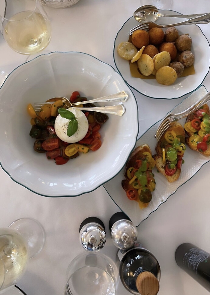 103845373-53001bfb-348b-461d-94e4-e9faa4e9a75a