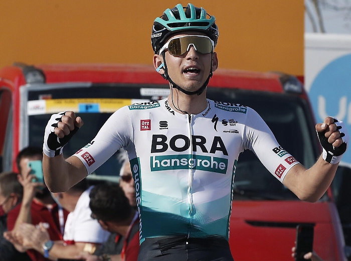 2022-05-10_110348830_1652196115359