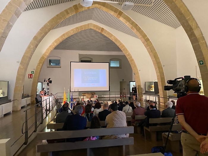 172137961-aad19565-24d6-4ba8-97c3-ceb881bf55f9