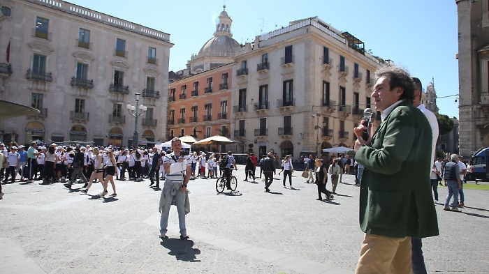 131103374-569e7eee-04c3-4e0c-ba00-b035b3cf3b29