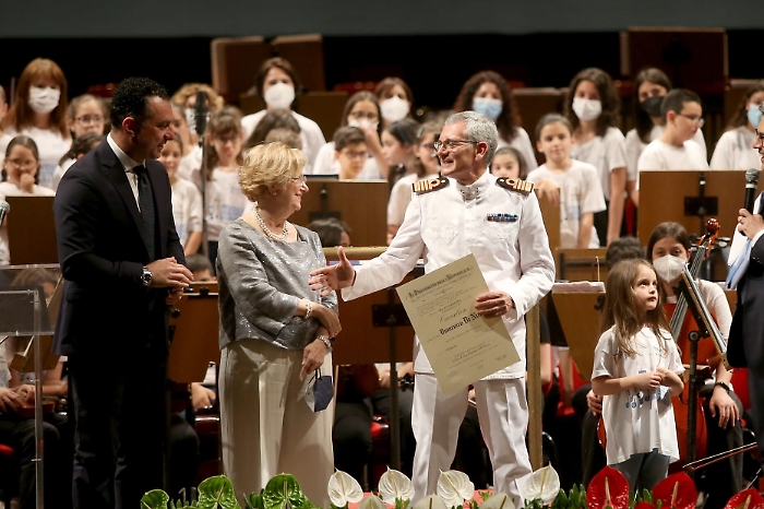 132737391-6969aca4-5969-46e6-b76a-6fa7a4a18635