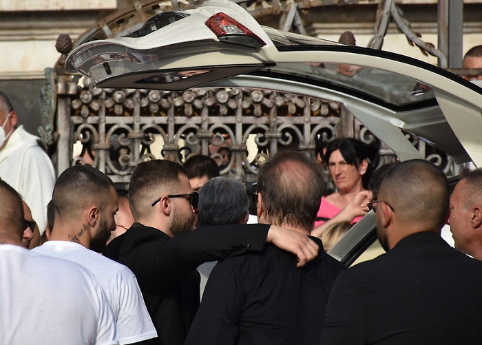 205324186-ba036c80-8d33-4961-8713-e747b54a9864