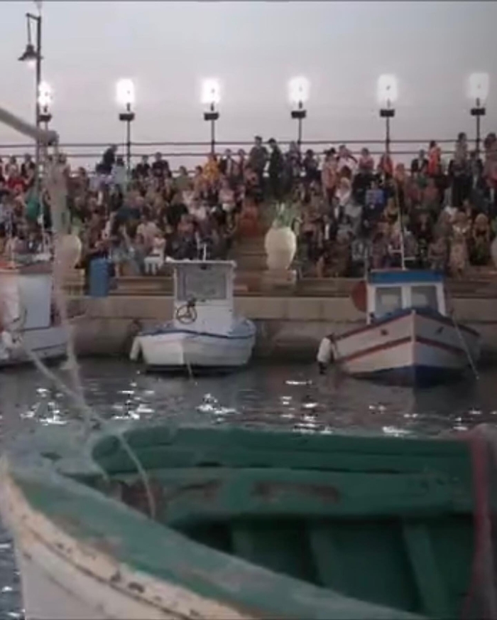 211038585-d9b24dc2-c427-49a6-8d5c-c3acb5350e83