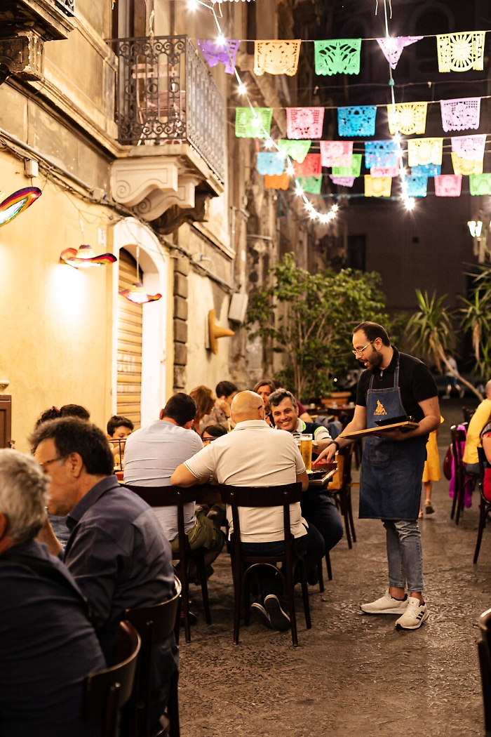 210000564-17d0f321-2072-4329-8dd7-fe8f74b07ca8