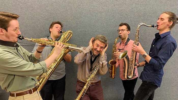 111255989-94129e83-097a-4573-877b-b8844e491323