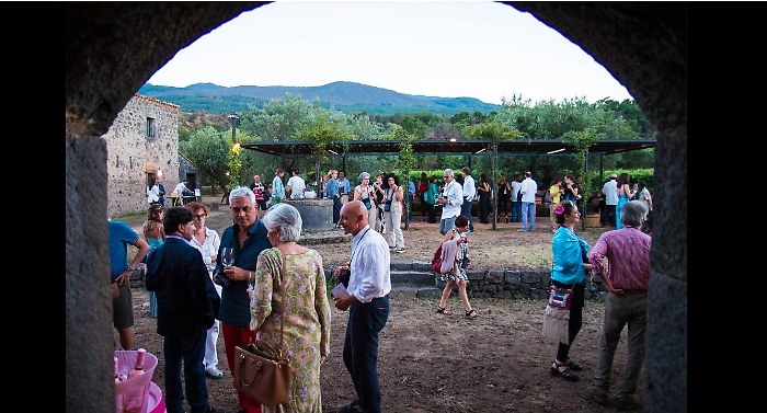 193157955-51b94544-7a06-4d54-98b2-8aef4e104c3a