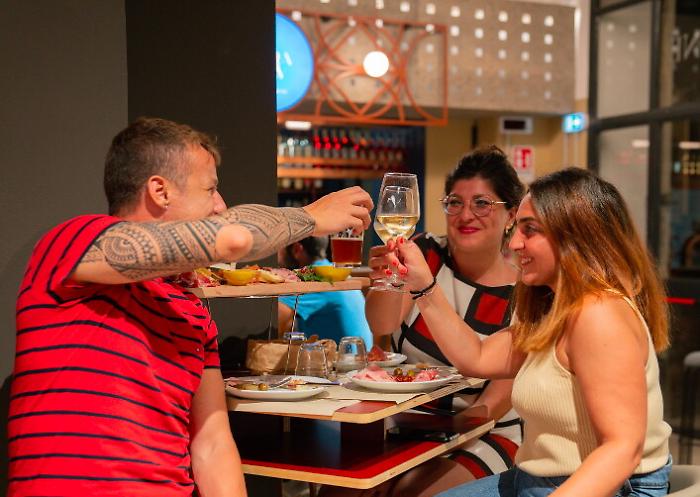 084811472-313d00cf-0ce7-454e-8021-29f2c76b7250