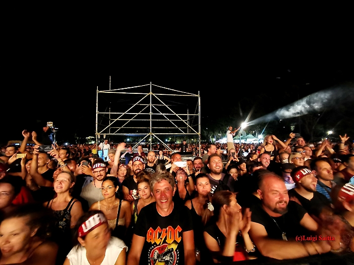 100058414-96839bb3-34f2-4a43-9c58-c16d9e4c448f