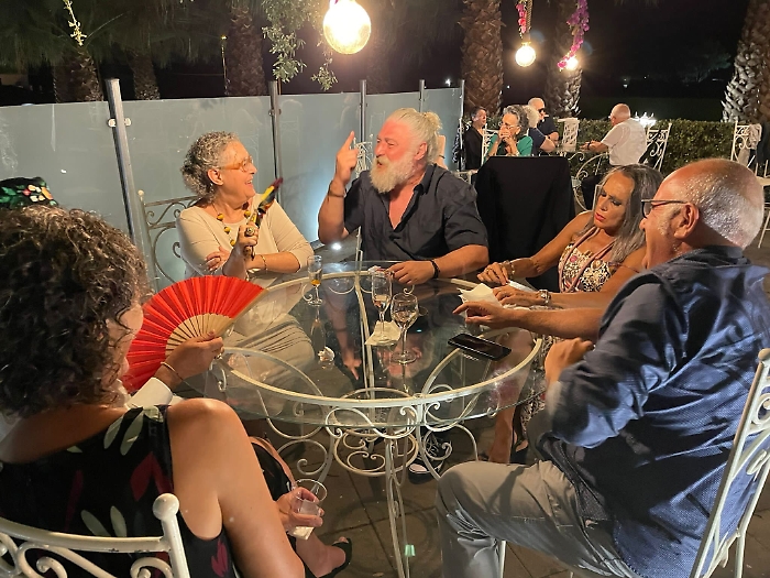 124341955-82e1de24-6113-4d05-95d9-be9012ac1f9a