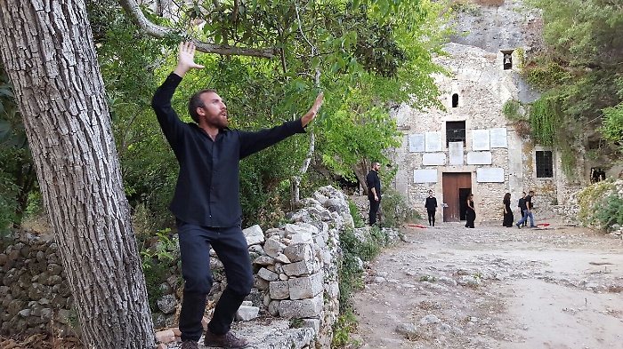 152042979-c965b669-76e2-43f5-a9d8-905b19d7ee44