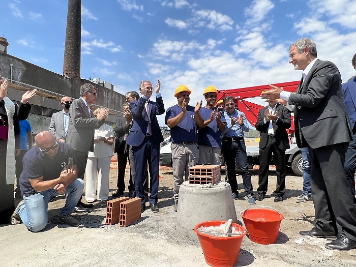 124021161-8194e757-02a2-415c-9381-27c0425e8d95