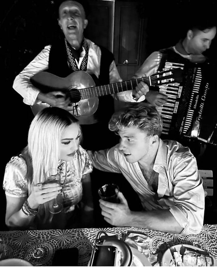 122034558-ef783a5b-97d8-400d-afec-8c925c81e5c6