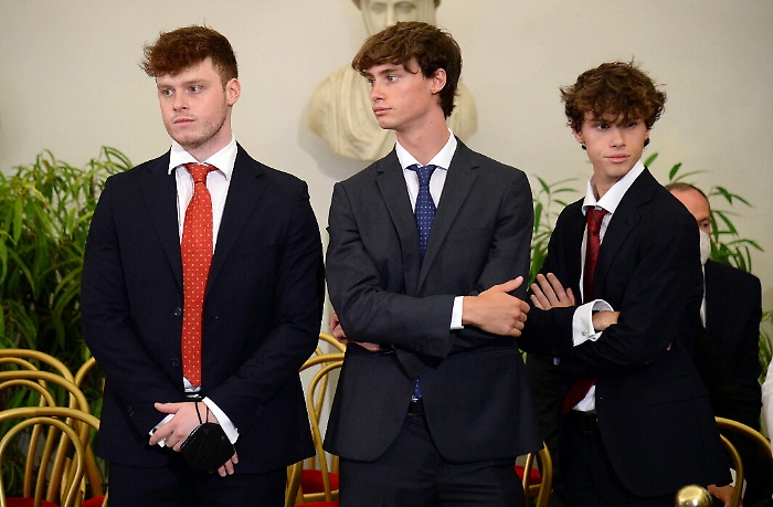 135810654-294dbb89-cb2c-4c89-8072-d7fbc1cd27a0