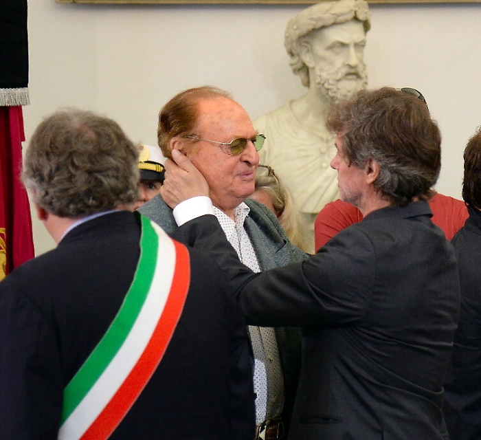 140614579-19e9a353-c808-4ecc-b93f-b60d35a9b80a